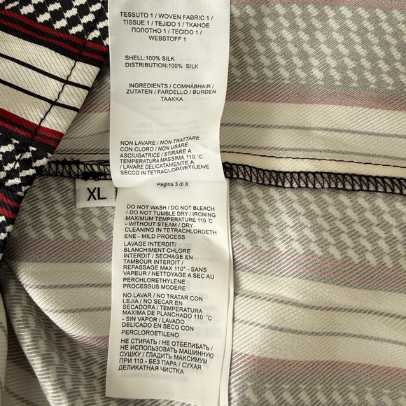 Gucci Silk Black and White Striped Long Sleeve Dress( outlet clearance) - Picture 5 of 8